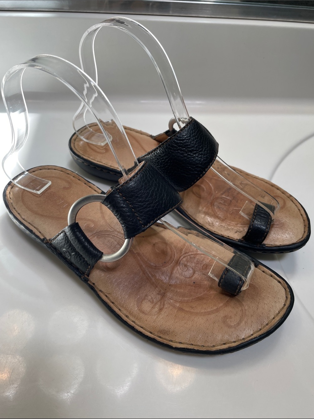 Born Women’s Leather Ring-Accent Black Tan Toe Sandals
